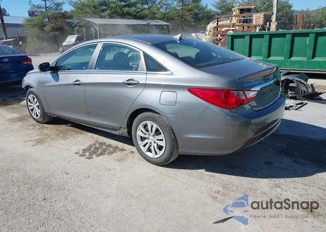2013 Hyundai Sonata Gls z USA, uszkodzony, nr VIN 5NPEB4AC1DH550347